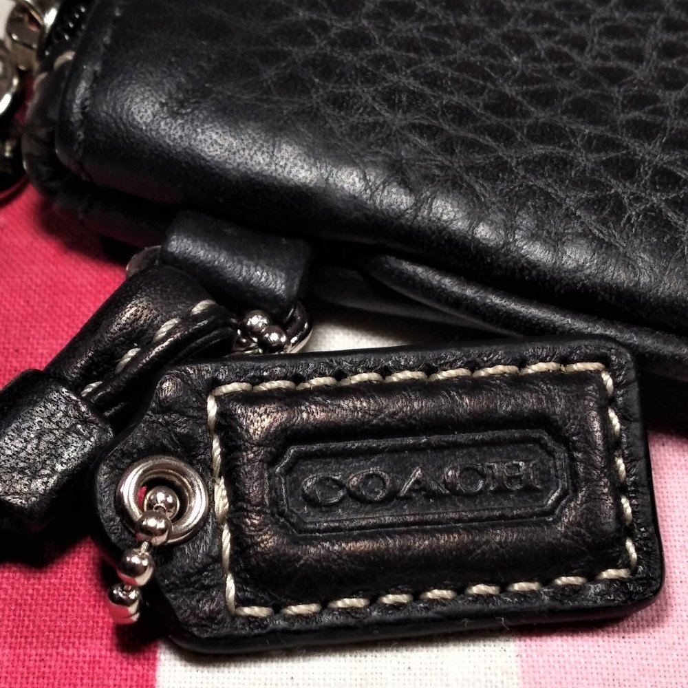 Charming Coach Black Pebble Leather Wristlet with Logo Hang Tag NEW Old Stock! - Picture 8 of 11